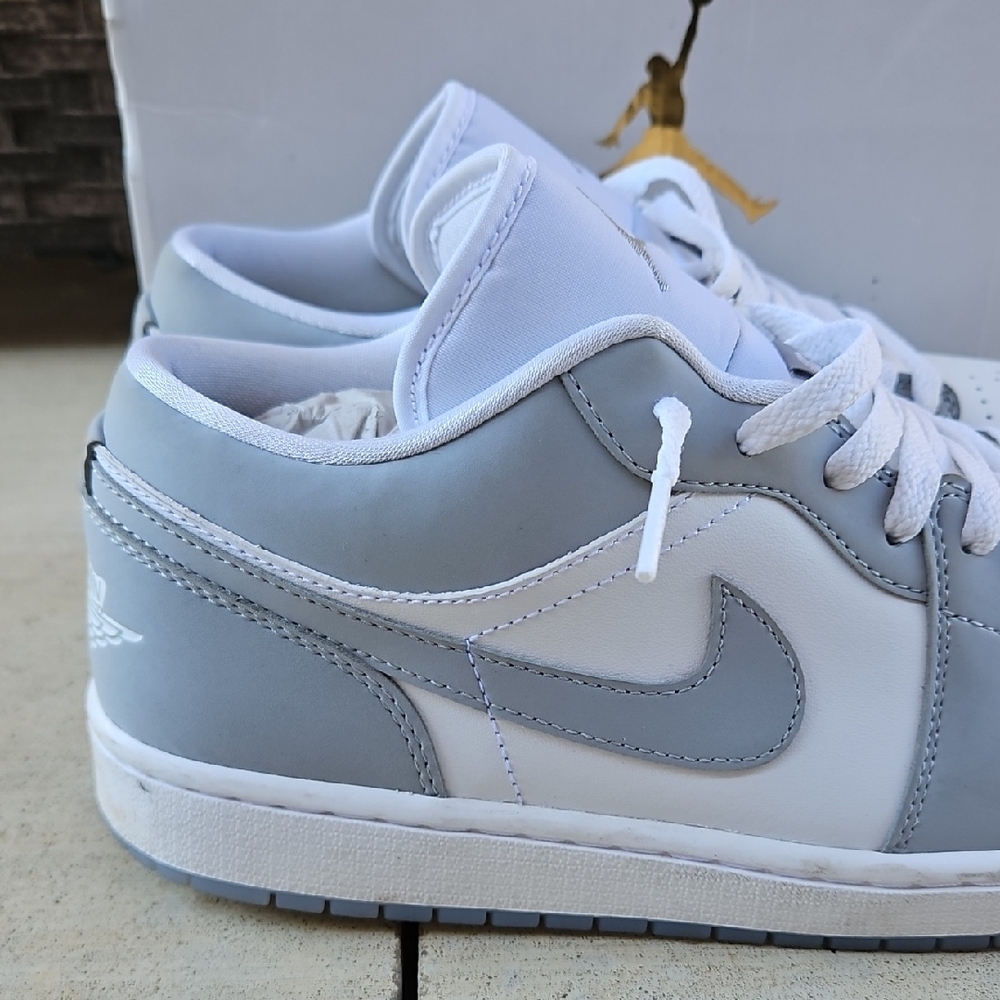 Air Jordan 1 Low Sneakers - Picture 2 of 15